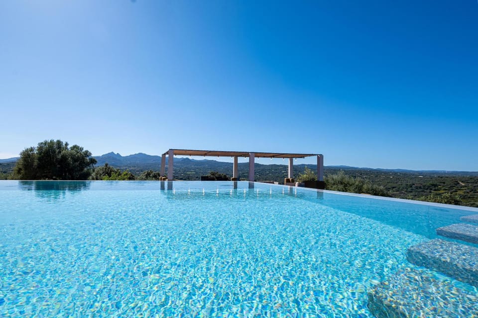 Villa Sole Tra i Ginepri Villa in Olbia