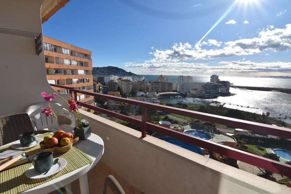 View (from property/room), Balcony/Terrace