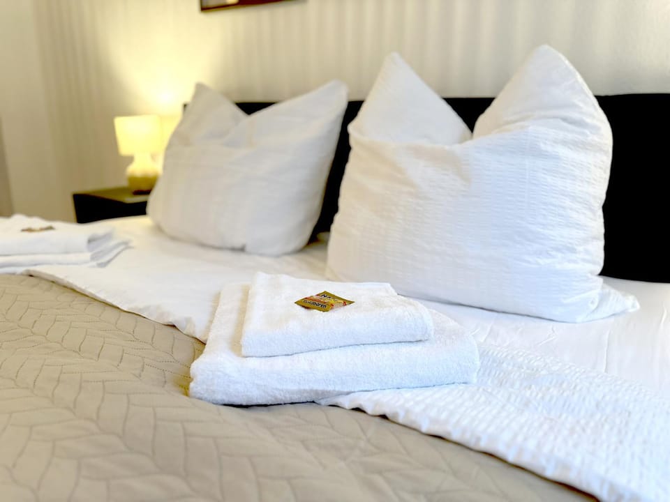 Bed, View (from property/room), View (from property/room), Photo of the whole room, Bedroom, Landmark view, Landmark view, towels, towels