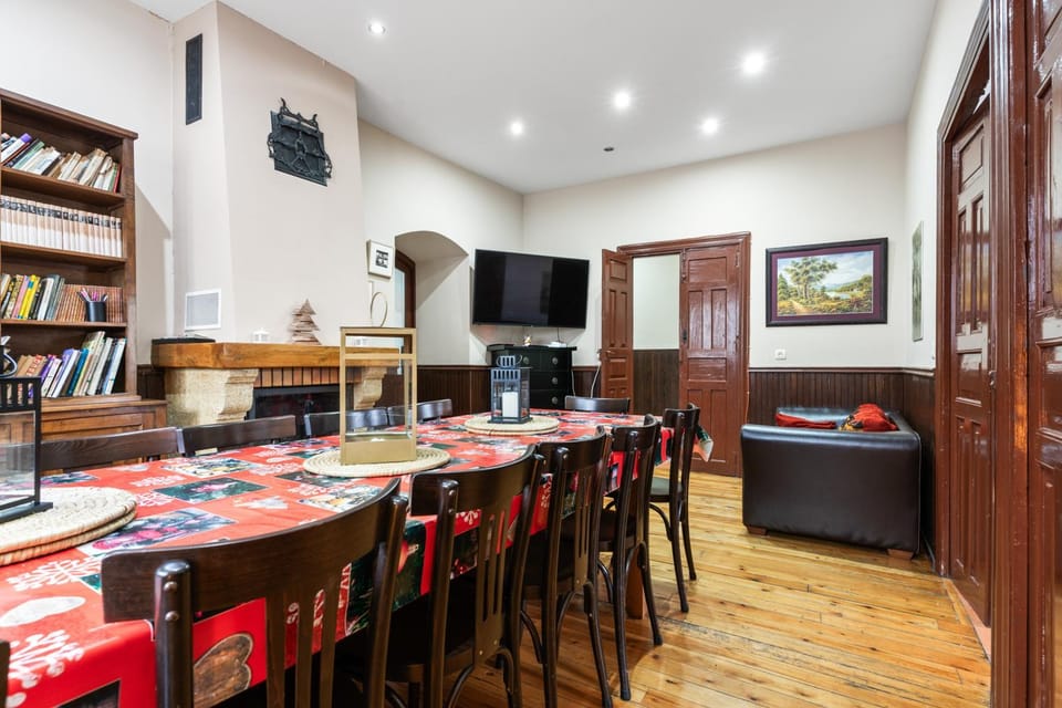 Property building, Living room
