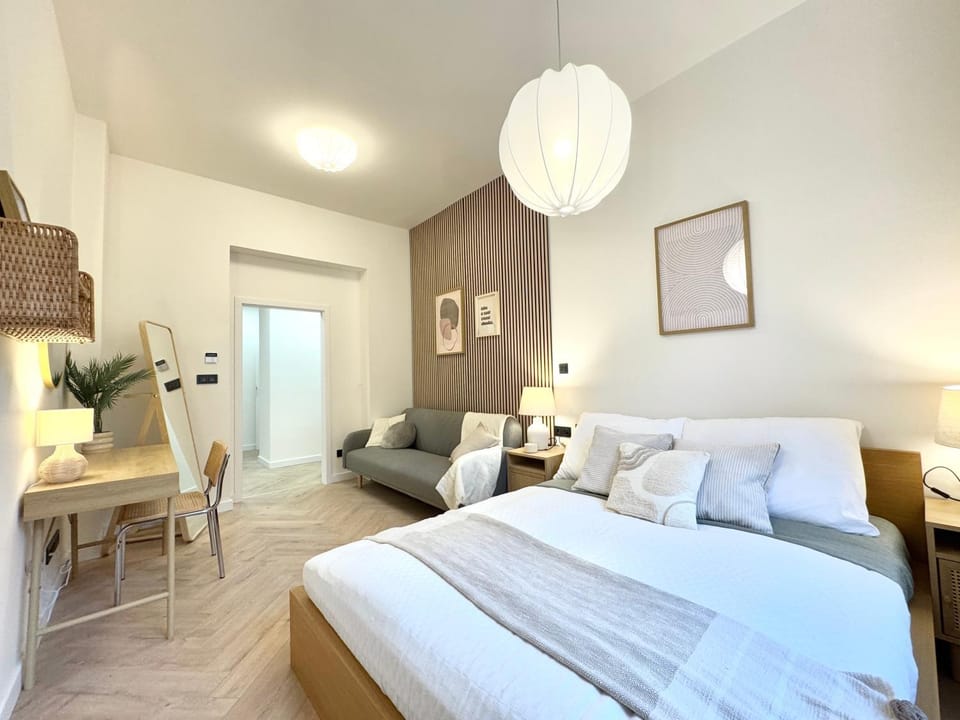 Bed, Decorative detail, Bedroom