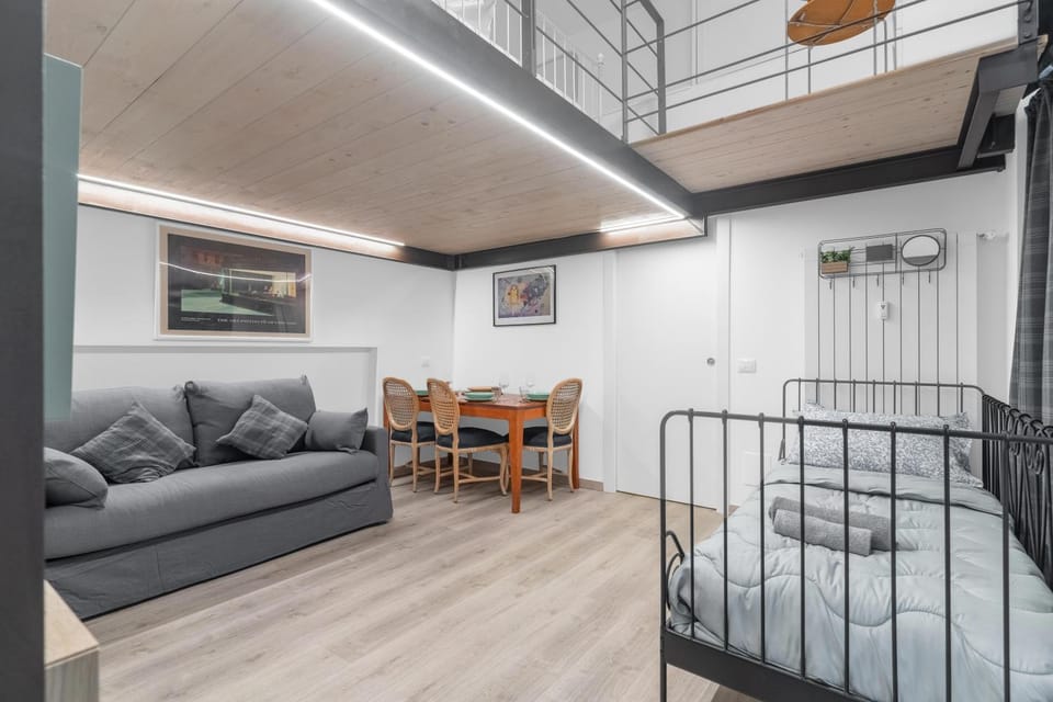 Bed, Living room, Photo of the whole room