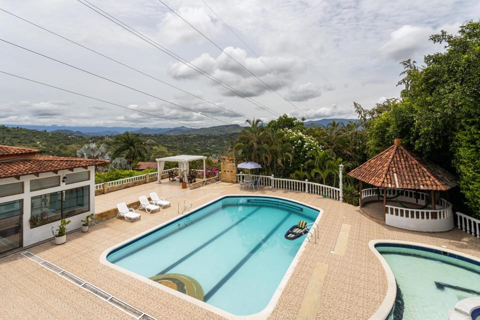 Villa with Swimming Pool, Jacuzzi and Sauna Villa in Cundinamarca, Colombia