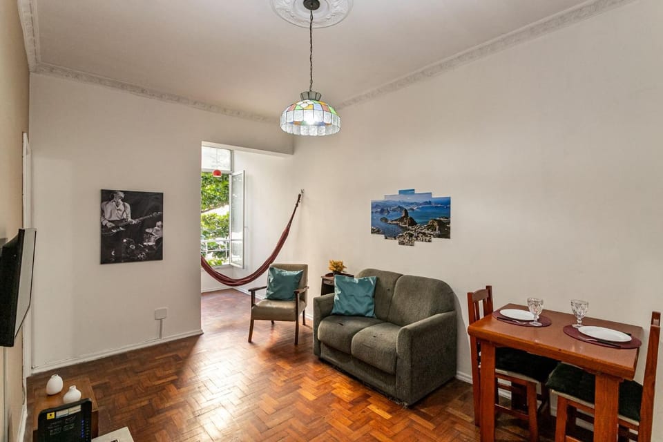 Communal lounge/ TV room, Living room, Dining area