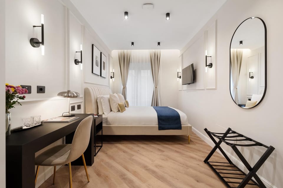 Bed, Photo of the whole room, Bedroom