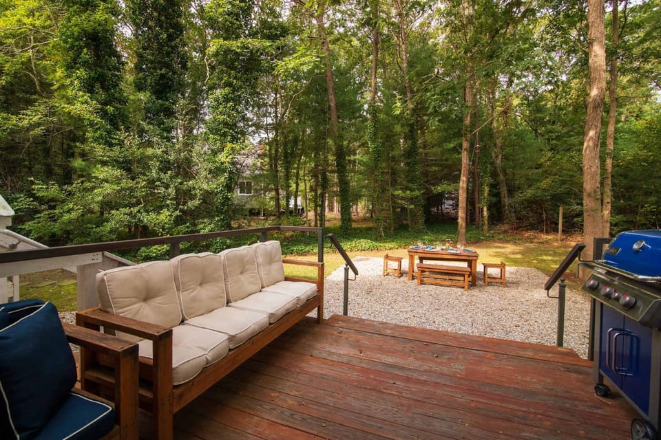 Relaxing Retreat just Minutes to Beach House in Centerville