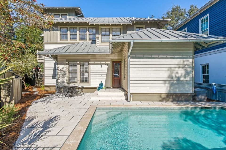Captain Jack Cottage House in Rosemary Beach