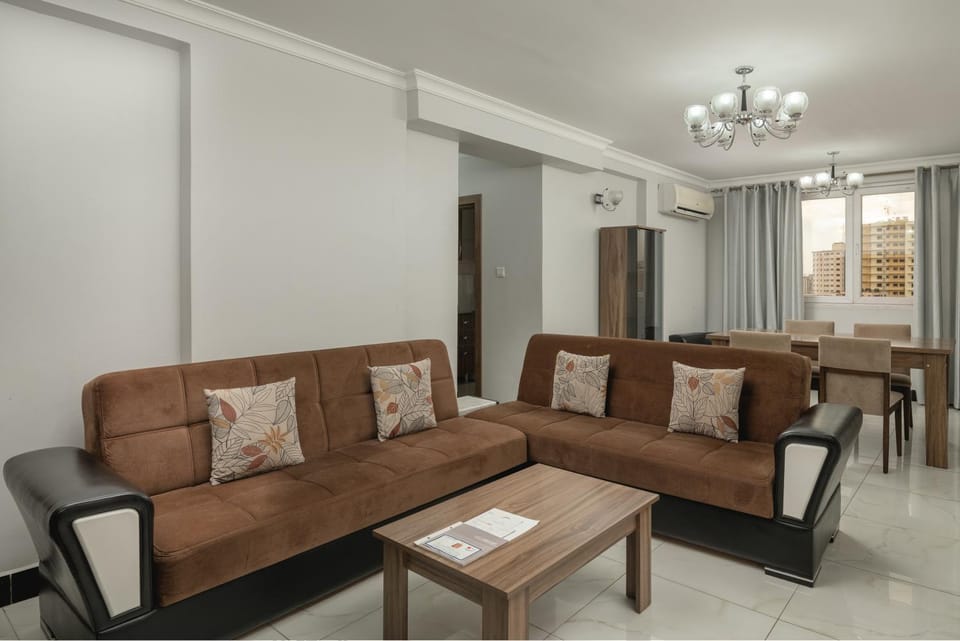 Seating area, Dinner