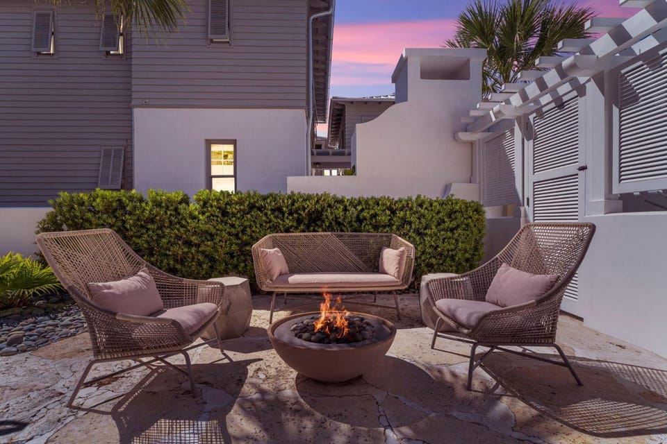 Acqua Cottage & Carriage House House in Rosemary Beach