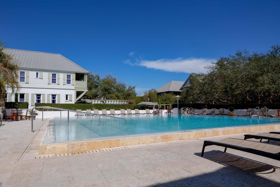 Brighton Carriage House House in Rosemary Beach