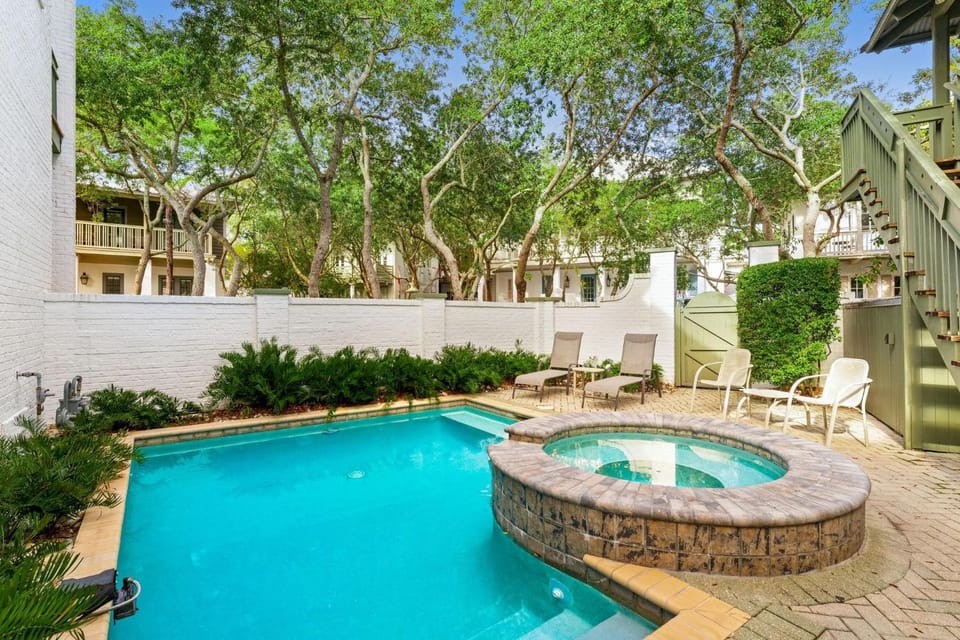 Sylvia's Cottage House in Rosemary Beach