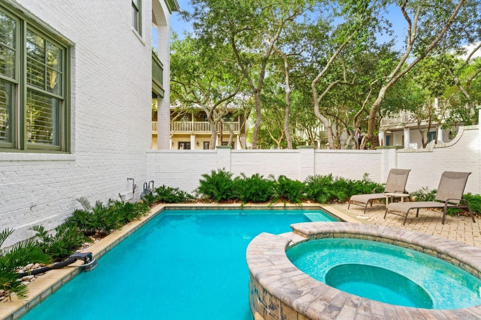 Sylvia's Cottage House in Rosemary Beach