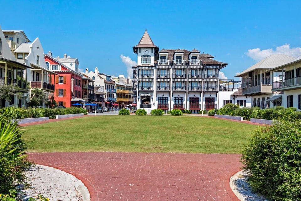 Benoit Cottage House in Rosemary Beach