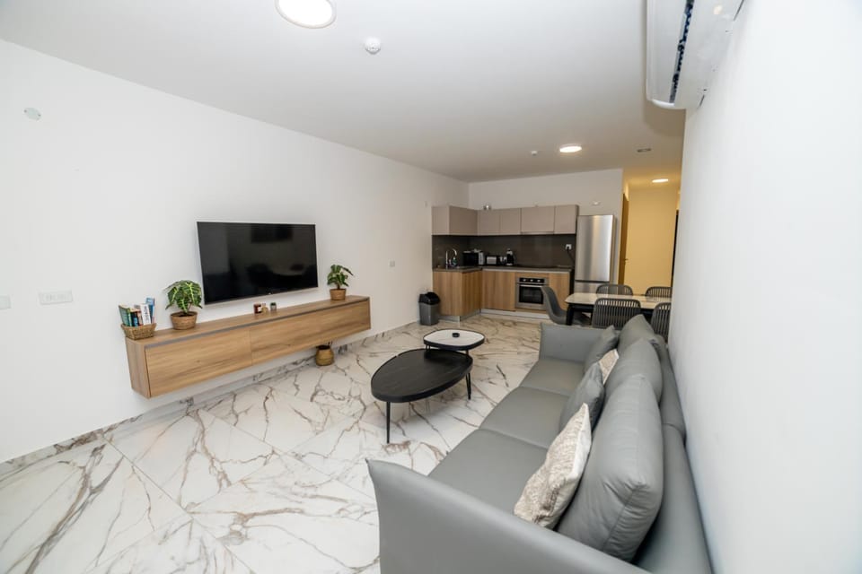 Communal lounge/ TV room, TV and multimedia, Kitchen or kitchenette