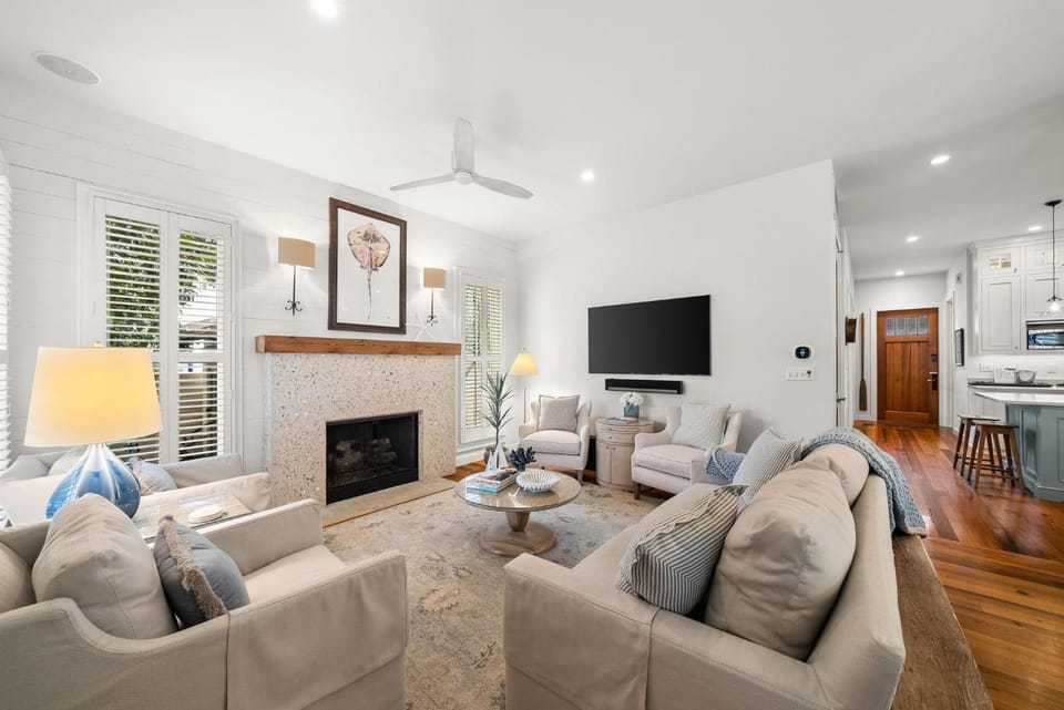 R&B Cottage & Carriage House House in Rosemary Beach