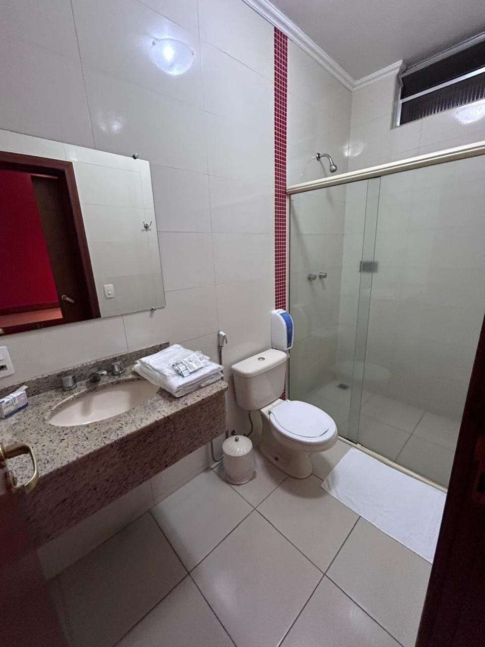Shower, Bathroom, towels