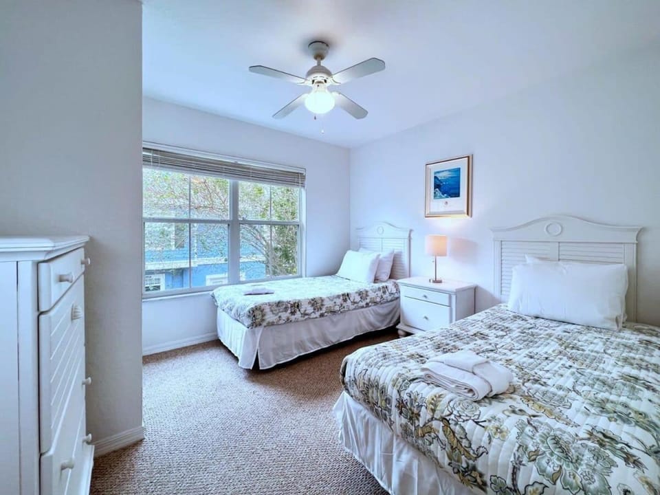 Cute and Cozy 4Bed Townhome Venetian Bay-2200SCD House in Kissimmee