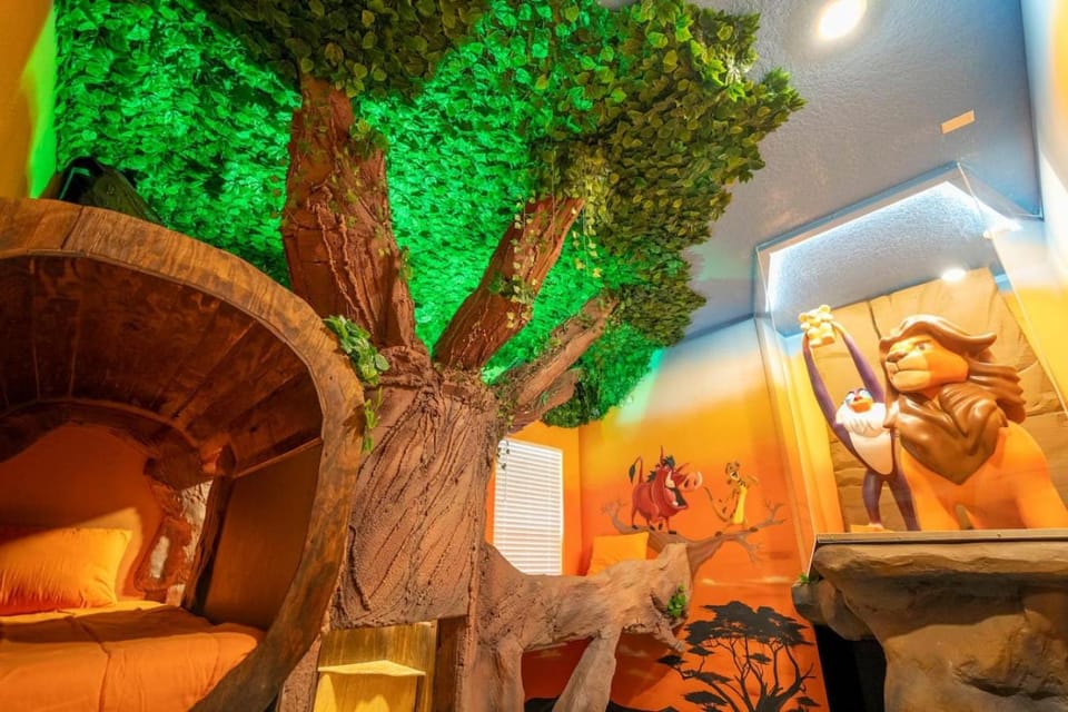 Spacious 15BR Villa Private Movie Theater and Themed Rooms - 5824 House in Orlando
