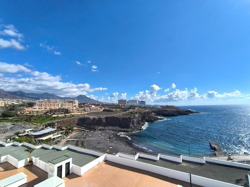 Nearby landmark, Day, View (from property/room), Balcony/Terrace, Beach, Mountain view, Sea view