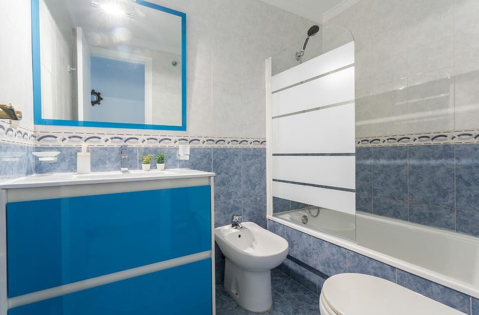 Toilet, Bathroom, Bath