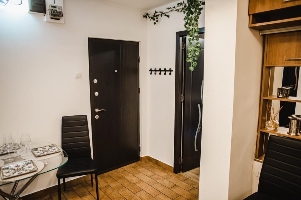 Facade/entrance, Living room, Seating area, Dining area