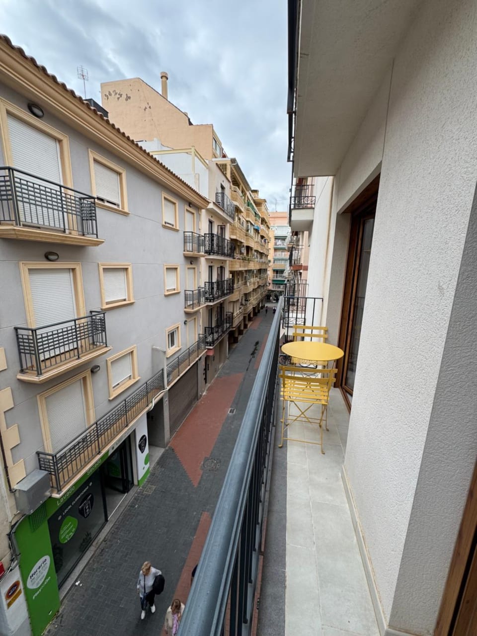 Day, View (from property/room), Balcony/Terrace, Street view