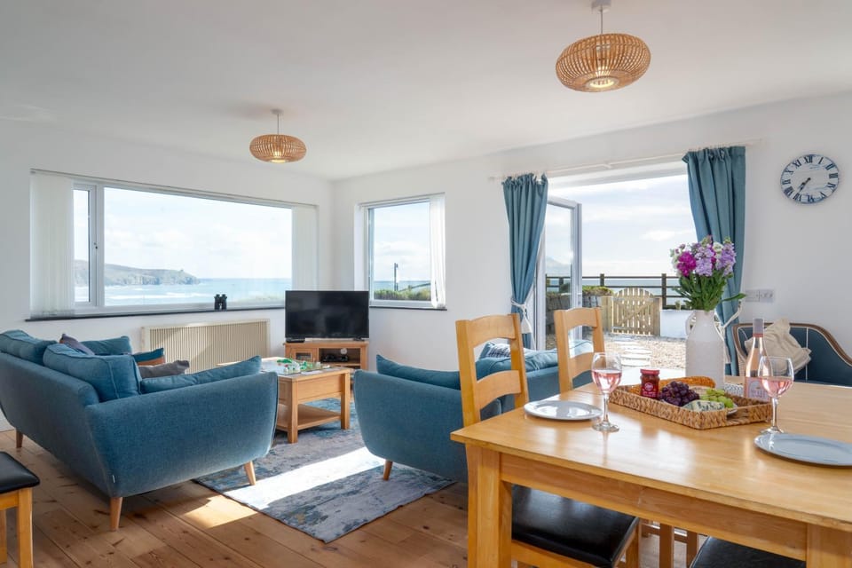 Living room, Dining area, Sea view, Sea view