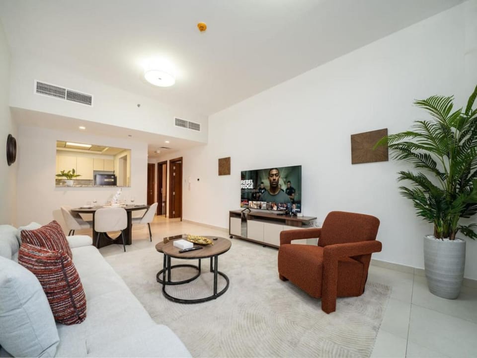 TV and multimedia, Living room, Seating area, air conditioner