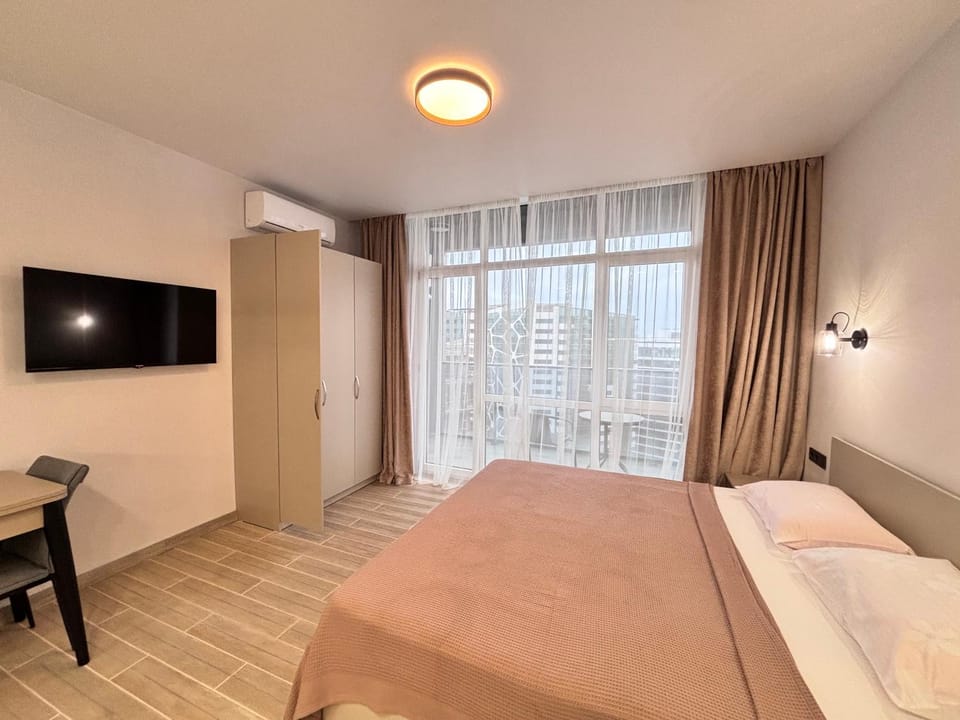 Апартаменты на берегу моря Rainbow & Sanset Apartment in Batumi