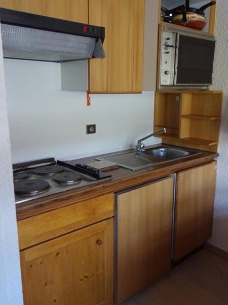 oven, kitchen