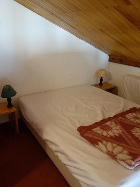 Bed, furniture