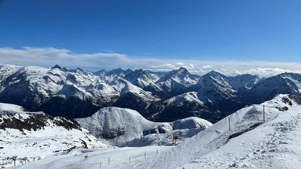 Skiing, Mountain view
