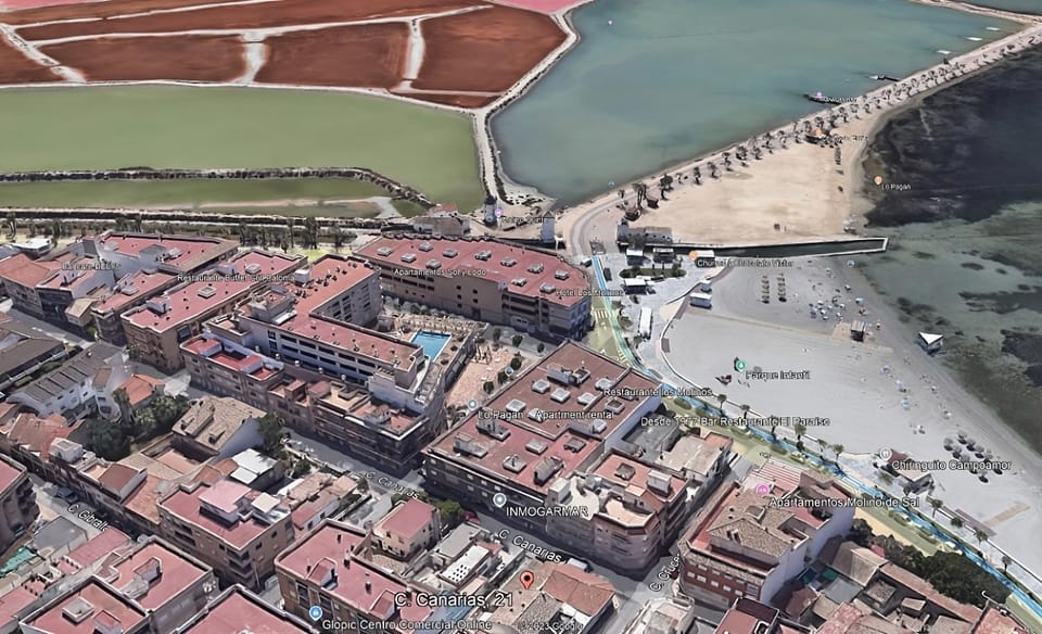 Property building, Neighbourhood, Natural landscape, Bird's eye view, Beach, City view, Sea view, Street view, Location, group of guests
