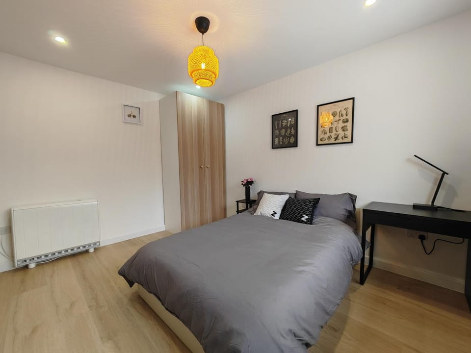 Bed, Bedroom, wardrobe