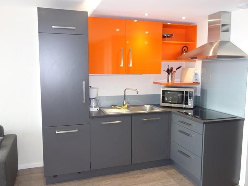 oven, kitchen