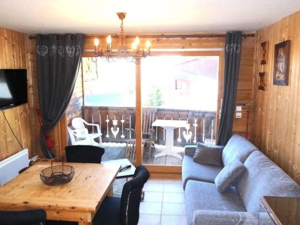 Bed, furniture, kitchen