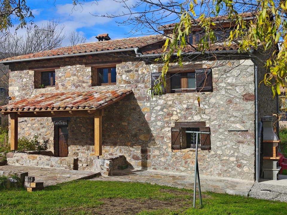 Property building, Garden, Garden view