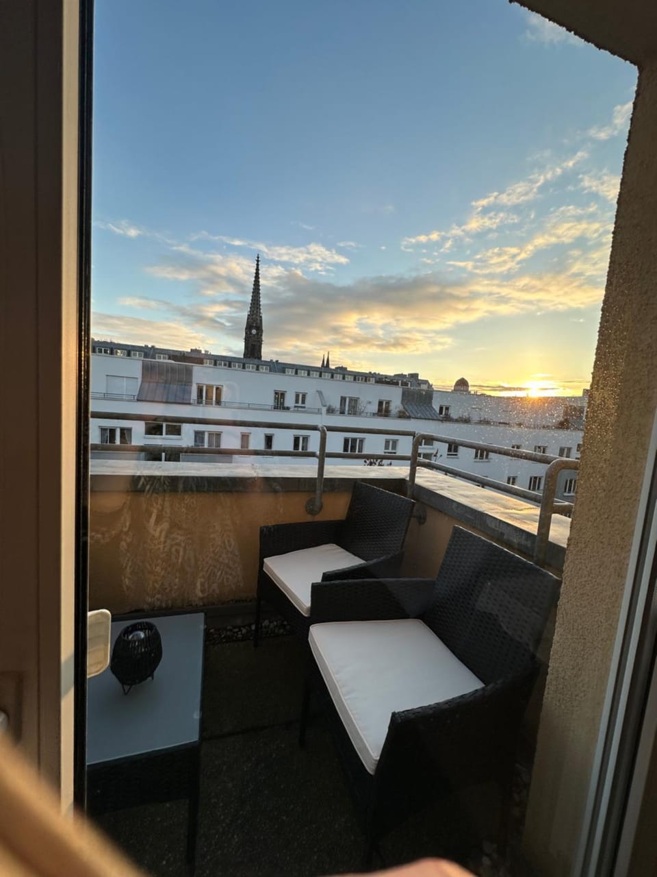 Property building, Balcony/Terrace, City view