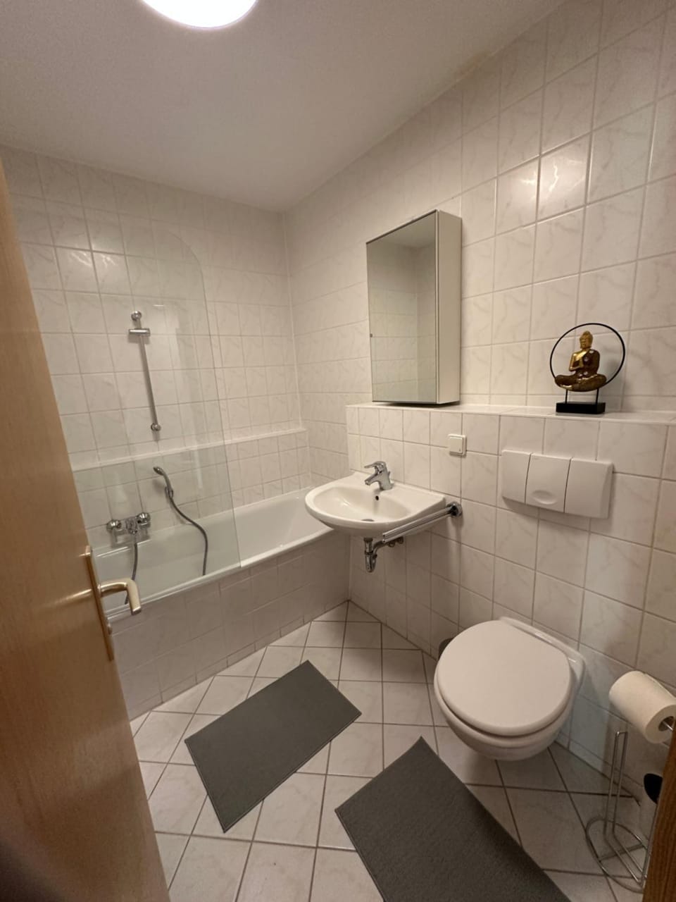 Shower, Toilet, Bathroom, Bath