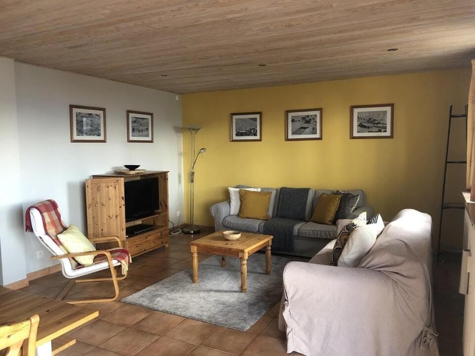 Bed, Living room, furniture, kitchen