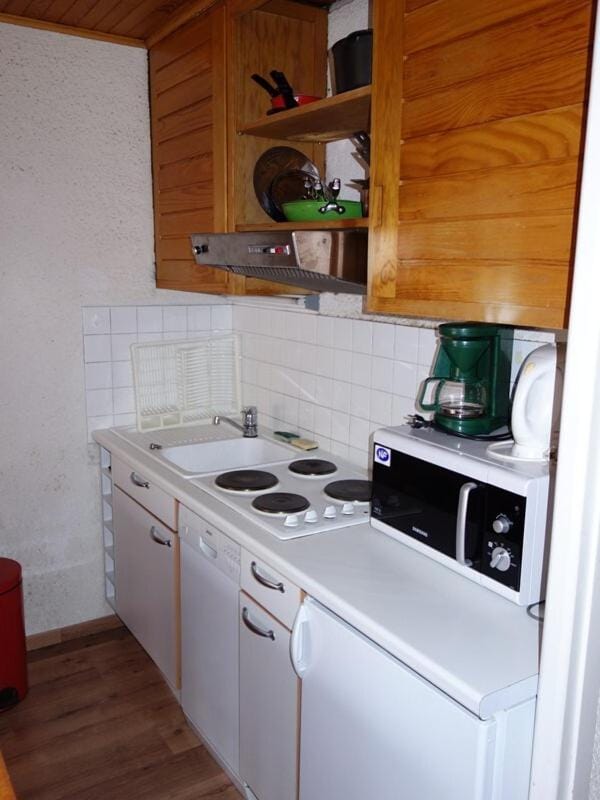 oven, kitchen