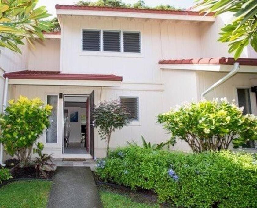Property building, Facade/entrance