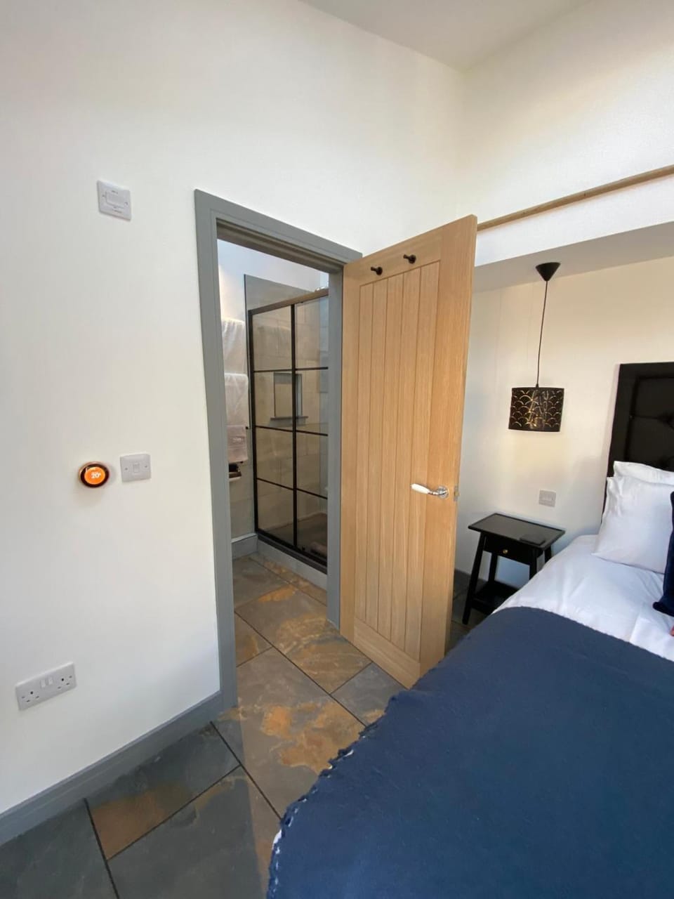 1 bedroom suite in Holt with parking Apartment in Holt