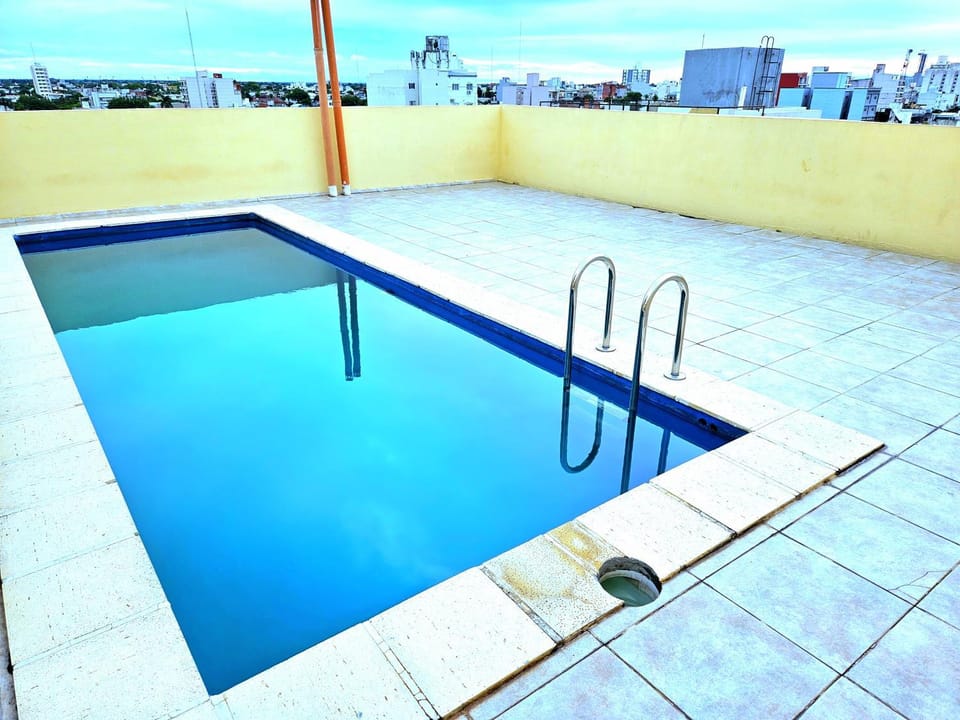 Departamento en Corrientes, céntrico, con piscina, cochera, wifi Apartment in Corrientes