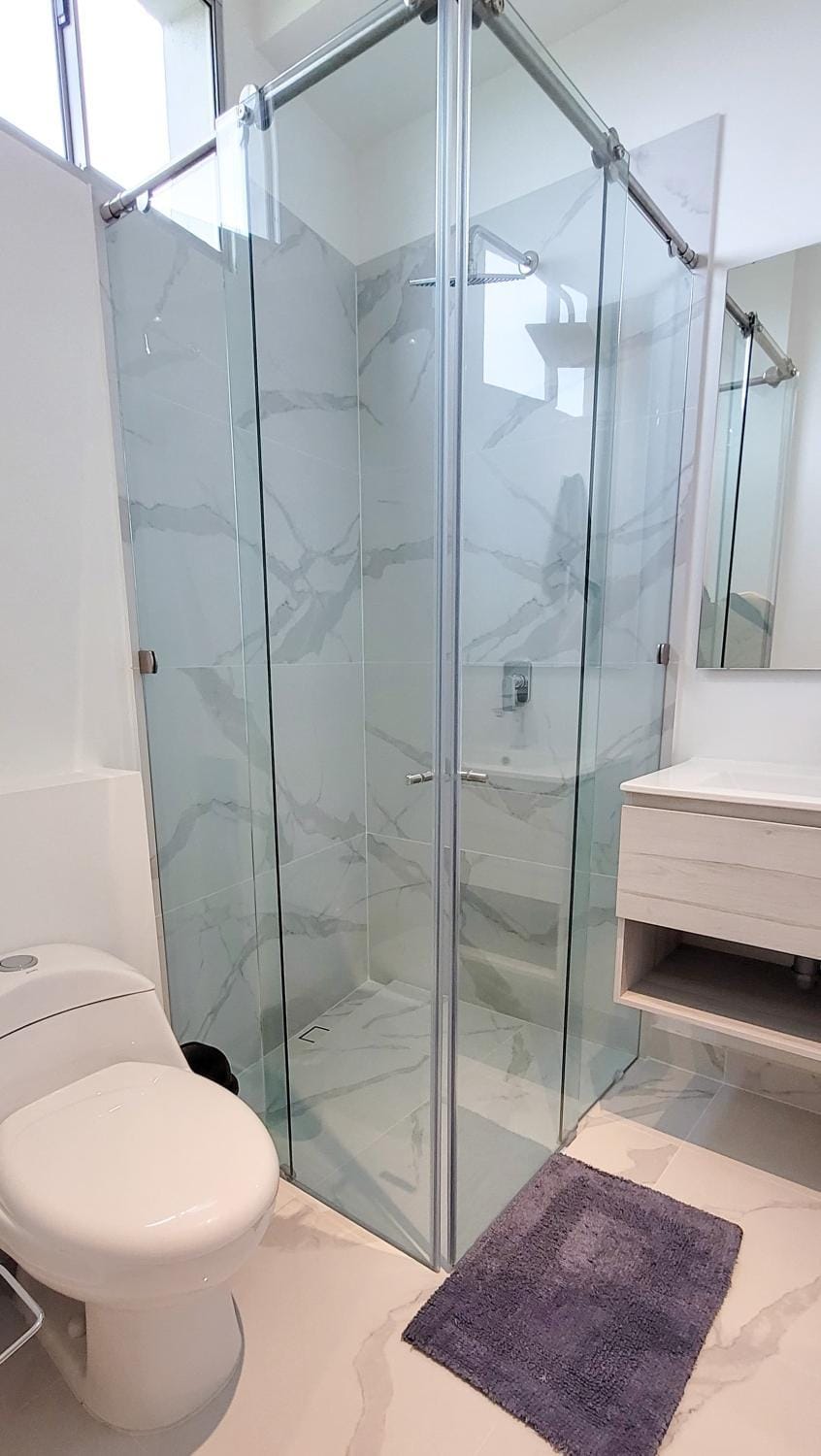 Shower, Bathroom, towels