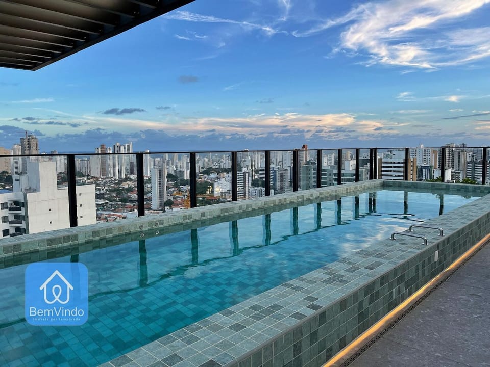 City view, Swimming pool