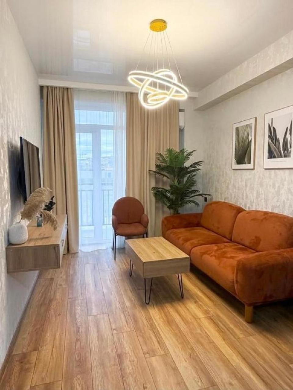 Communal lounge/ TV room, TV and multimedia, Living room, Seating area, Evening entertainment