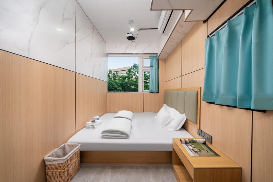 Windsor Hella Inn Bed and Breakfast in Hong Kong