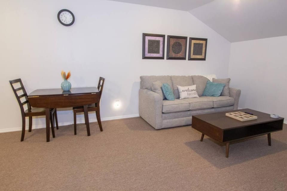 Cozy Retreat Near Ft Wood! Apartment in Ozark Mountains