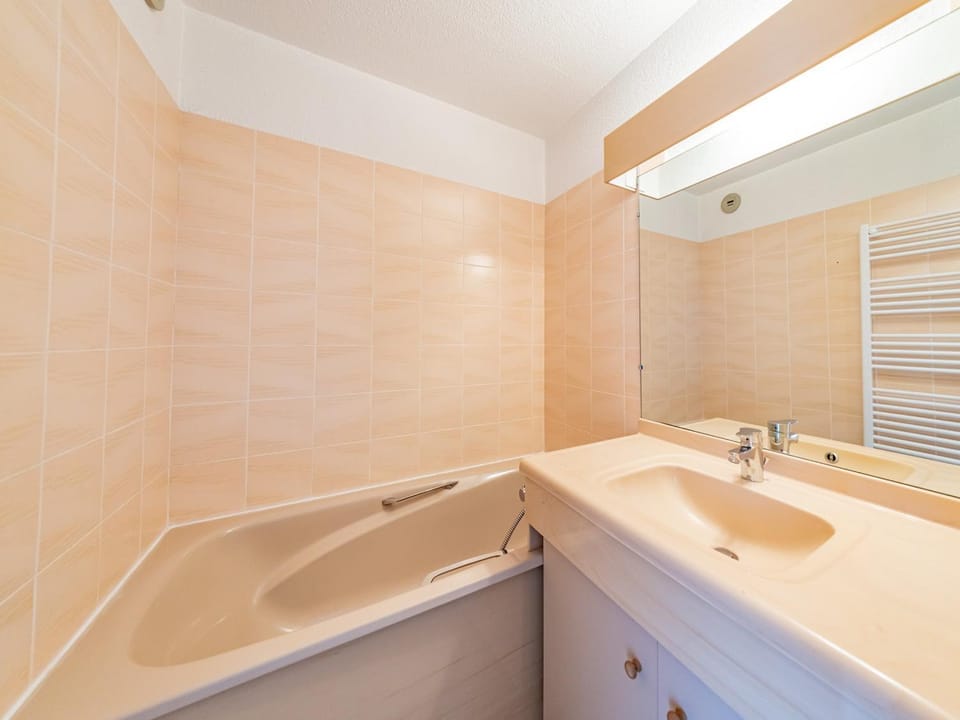 Appartement 5 pers, balcon sud, proche pistes et commerces - FR-1-807-4 Apartment in Saint-François-Longchamp